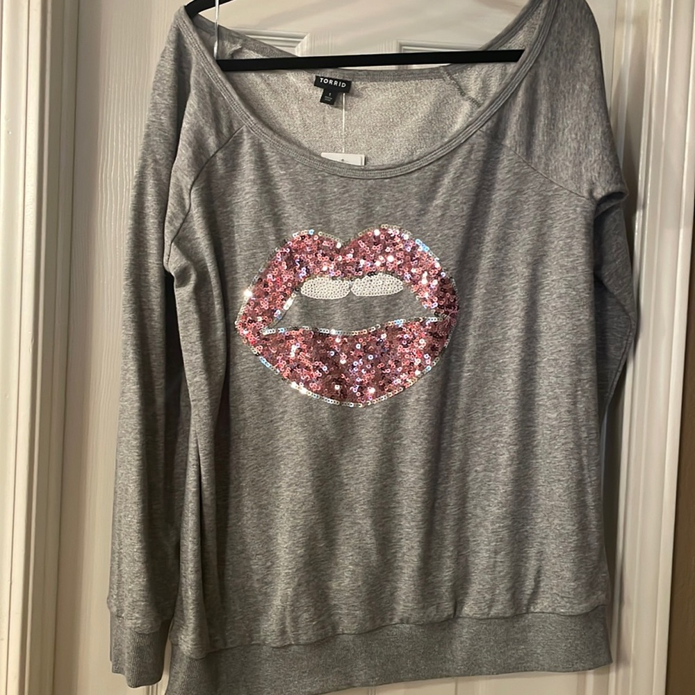 NWT Torrid top off-shoulder size 1